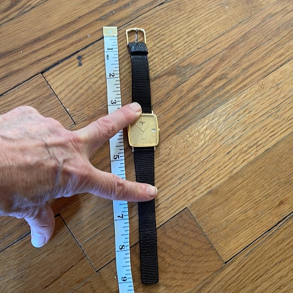 Men’s Pulsar Quartz Watch - Picture 4 of 5